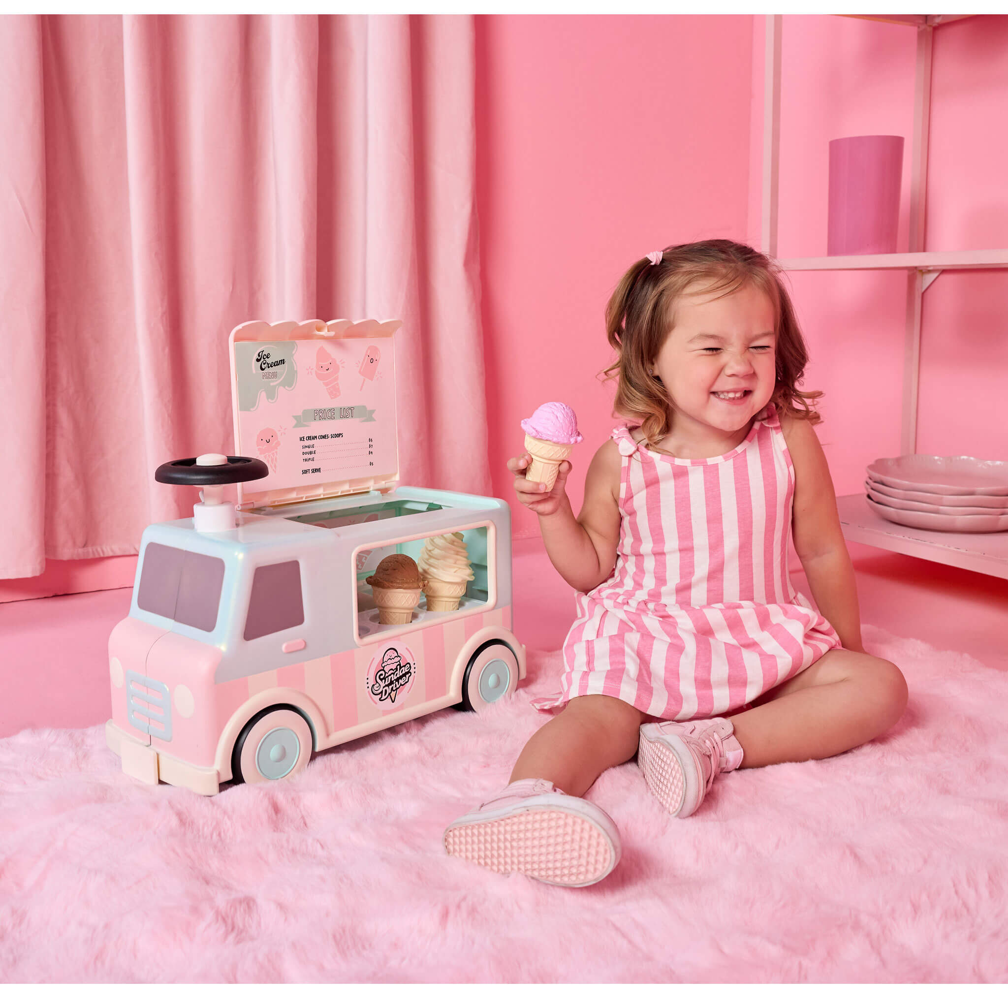 Sweet Spaces™ Ice Cream Scoot N' Serve™ Ride-On - Image 4