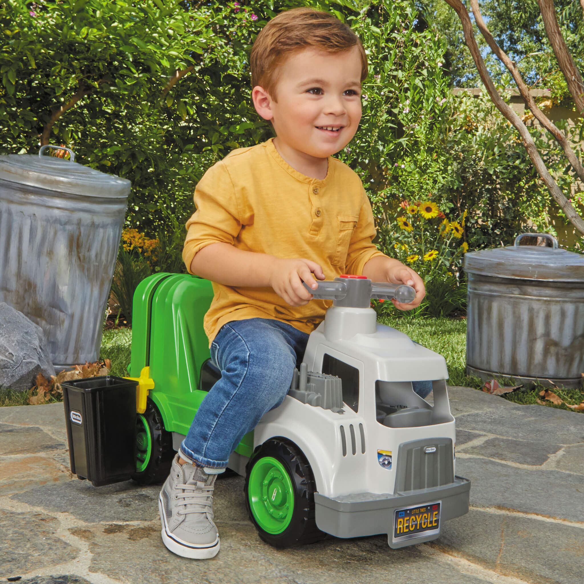 Dirt Digger™ Garbage Scoot - Image 2
